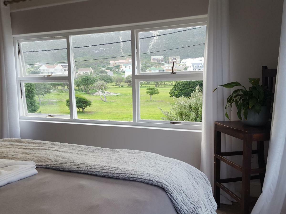 Breeze In Villa Agulhas Exterior photo